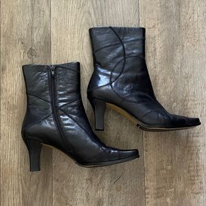 Liz Claiborne Sleek Black Kelso Ankle Booties Size
6